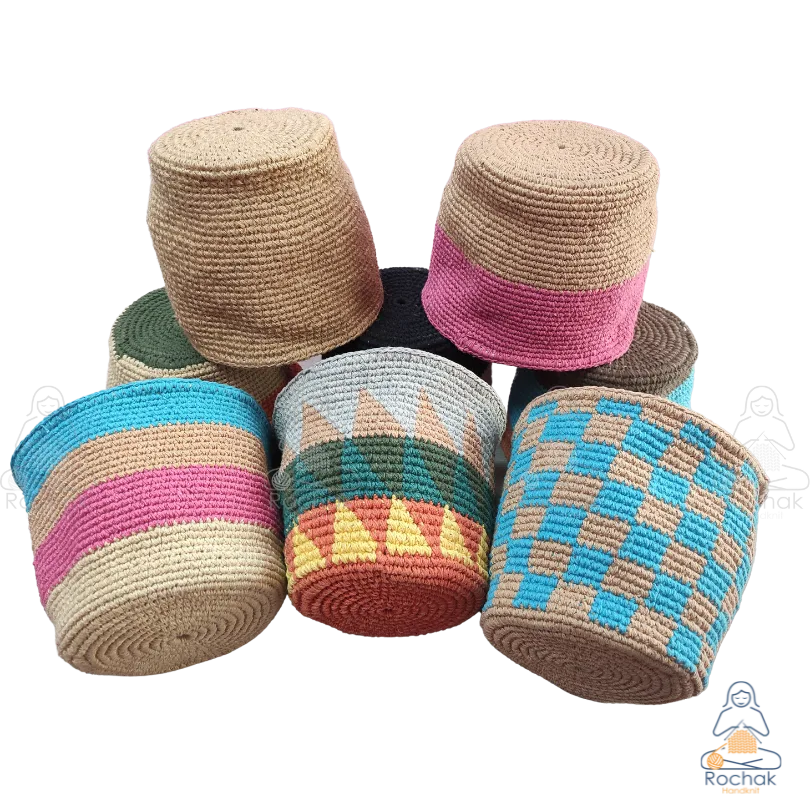 由罗查克手工编织坊的妇女们手工编织的黄麻篮子。