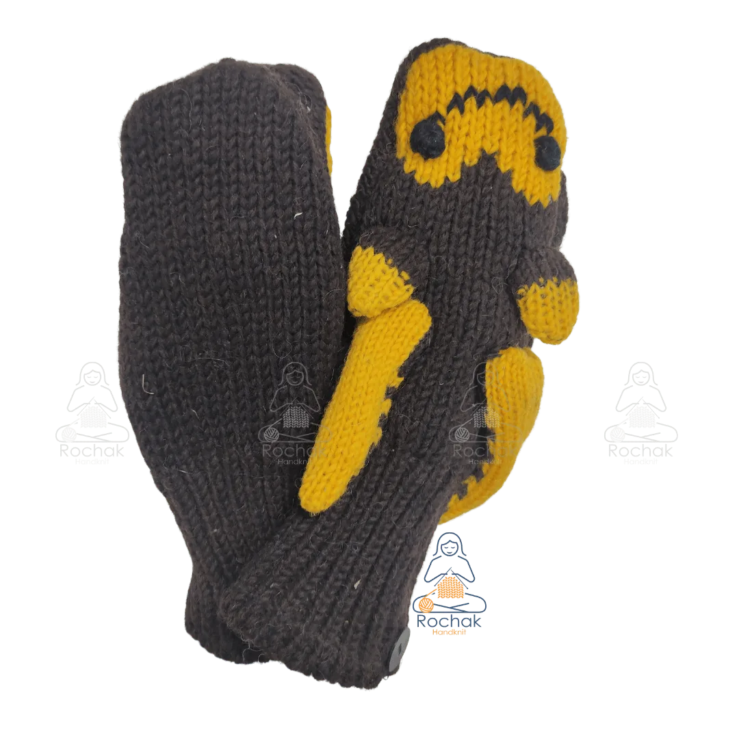 Handknitted odinary wool animal faced mitten
